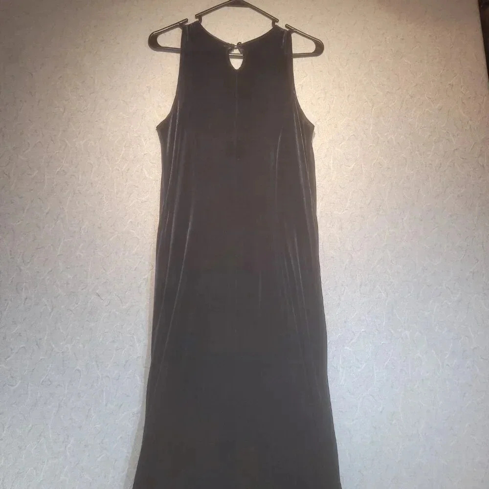 Women's Black Velvet Full Length Sleeveless Gown CK MEASUREMENTS - Picture 6 of 6